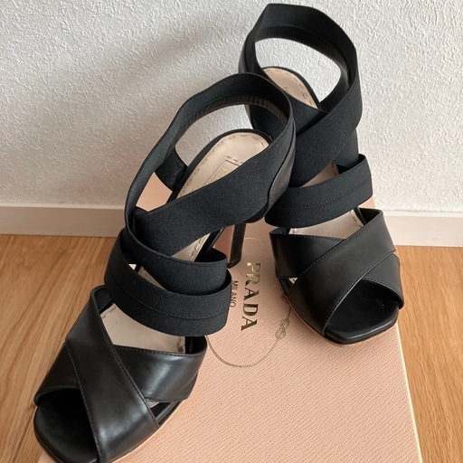 PRADA サンダル ブラック サイズ37½