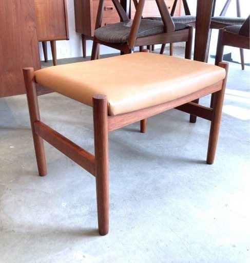 【10/4まで】Spottrup Mobelfabrikヴィンテージスツール