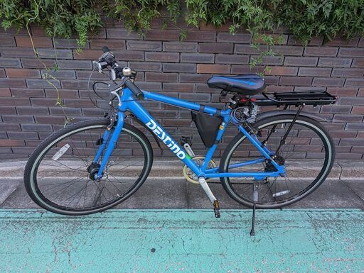 美品 カスタム クロスバイク サイクルコンピュータつき 中古車両に新品パーツつけました 付属装備まるごと全部ついて、乗って帰れます