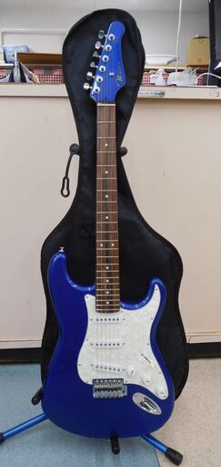 mavis エレキギター 中古　ケース付き