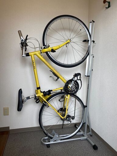SPACIALIZED 自転車＆室内置きのラック付き　お譲りいたします