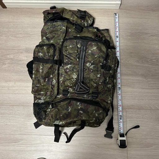 【値下げ】【ほぼ新品】迷彩ミリタリーリュック　グリーン　約70cm