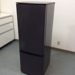 JT9579【MITSUBISHI/三菱 2ドア冷蔵庫】美品 2022年製 MR-P17H-H 家電 キッチン 冷蔵冷凍庫 右開き 168L