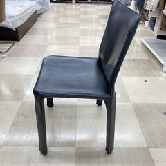 【軽トラック無料貸出サービス有】アームレスチェアー　CASSINA 412CAB　ﾌﾞﾗｯｸ