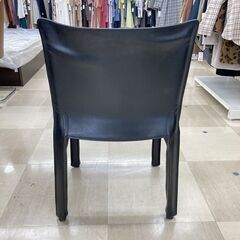 【軽トラック無料貸出サービス有】アームレスチェアー　CASSINA 412CAB　ﾌﾞﾗｯｸ