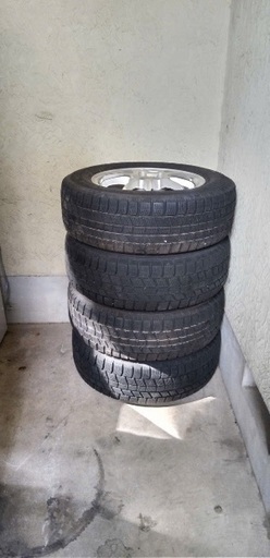 車を売ったので不要になりました。 195/65R15 車を売ったので不要になりました。 195/65R15