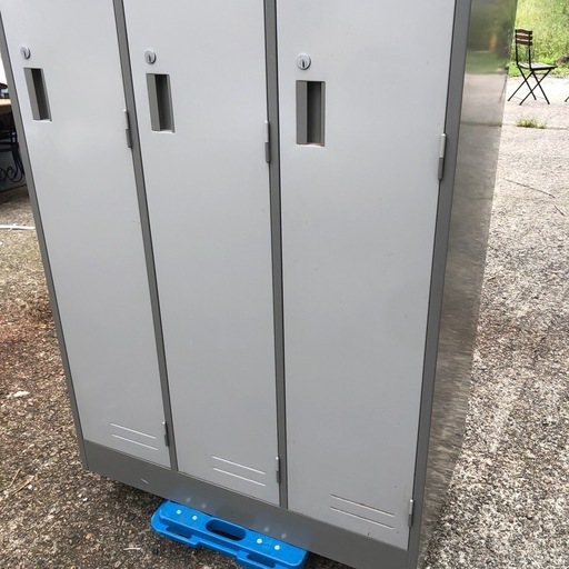 オフィス用 鍵付 3人用ロッカー　90×51×180cm オフィス用 鍵付 3人用ロッカー 90×51×180cm