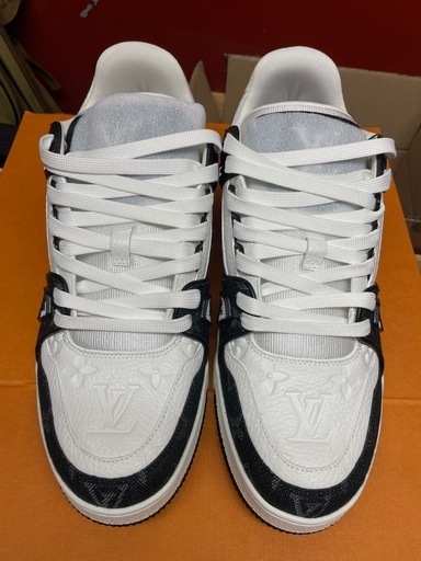 【新品】LOUIS VUITTON ルイヴィトン スニーカー\n