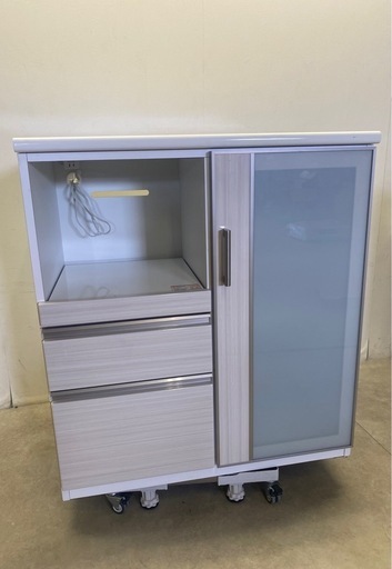 商談中　\u0026 食器棚 ニトリ　カウンターポスティア90WH