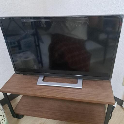 【お譲り先決定】TOSHIBA REGZA 24V34 液晶テレビ(24インチ、2023年製) テレビボード付き