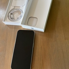 美品】iPhone15pro 256GB ホワイトチタニウム バッテリー容量97%