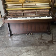 アップライトピアノ
