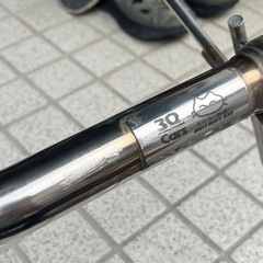 3Q自動車モリモリ菅マフラー
