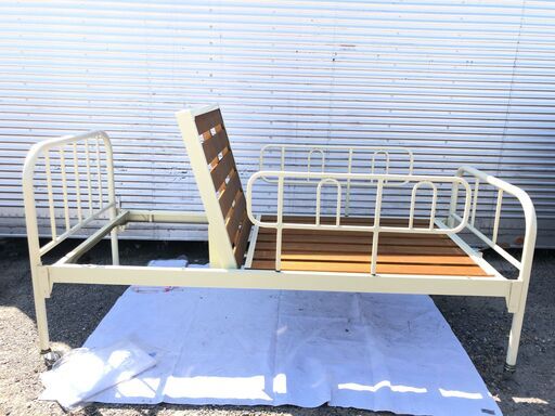 ■28■パラマウントベッド 手動 リクライニング キャスター付き 介護ベッド 介助 病院 施設 PARAMOUNT BED 木村寝台