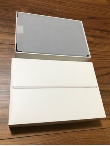 Apple iPad 第9世代 A13 キーボード　カバー付