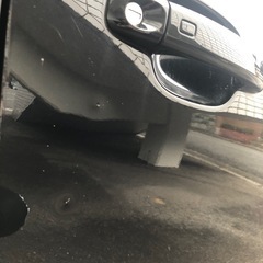 アウディ飛び石