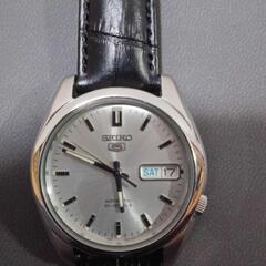 SEIKO ファイブ自動巻き　裏蓋スケルトン　付属品多数　中古美品