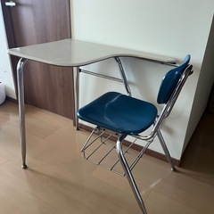 払い下げ　アメリカ スクール チェア デスク付きヴィンテージ VIRCO 