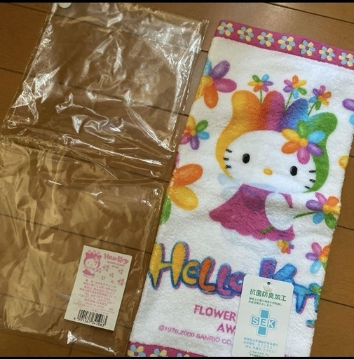 HELLO Kitty ハンカチ ⭐︎新品⭐︎