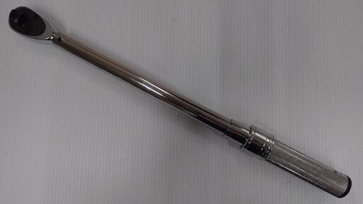 中古美品 ＫＴＣ プレセット型トルクレンチ CMPC2004 12.7sq(1/2)