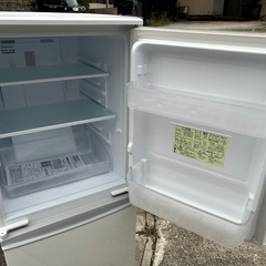 SHARP 2ドア　137L冷蔵庫　SJ-14E7-KW 2019年製