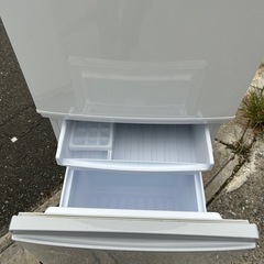 SHARP 2ドア　137L冷蔵庫　SJ-14E7-KW 2019年製