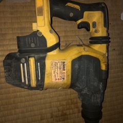 ハツリ機　ドリル　バッテリー式　デウォルト