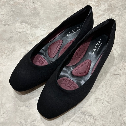 試し履きのみの美品⭐︎ RAKUNA 整体 ドライパンプス
