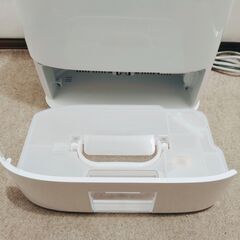 🍎パナソニック 衣類乾燥除湿機 ナノイー搭載 デシカント方式 F-YZTX60-W