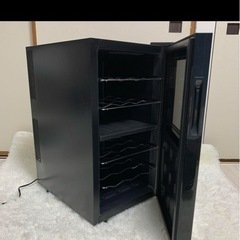 ottostyle.jp ワインセラー 48L 18本収納　2018年製　黒