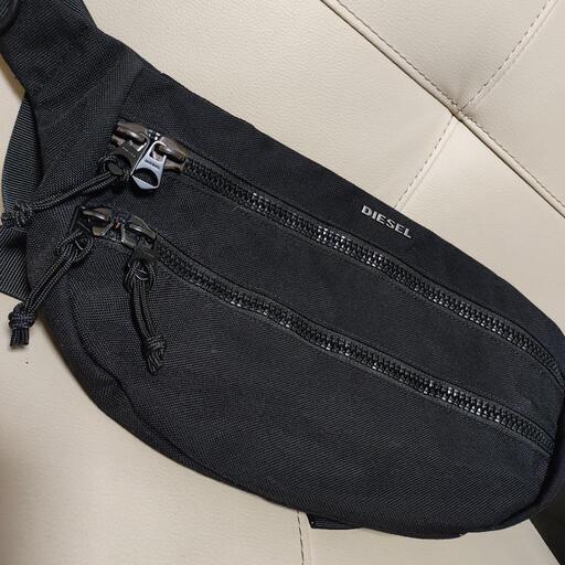 DIESEL　ボディバッグ　ウエストポーチ