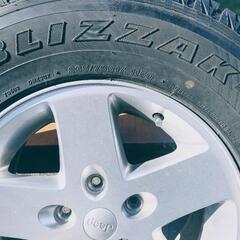 JEEP/ジープラングラー[純正]アルミ 7.5J×17、2015年製造 バリ山ブリジストン ブリザックZ3 265/65R17[冬用]取りに来れる方限定