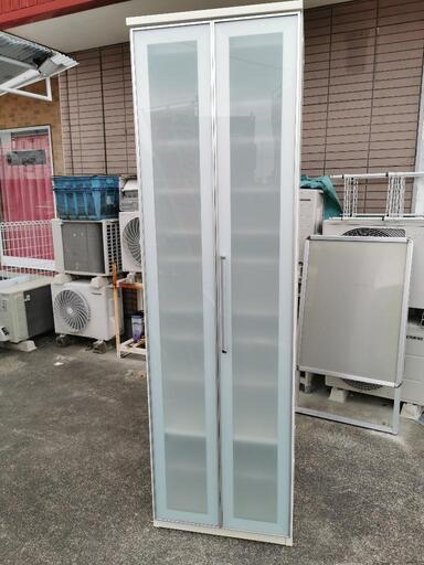 収納　食器棚