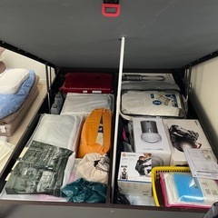 跳ね上げ式クイーンベッド