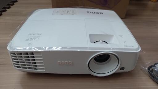 BenQ MW526プロジェクター