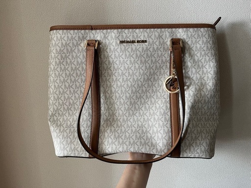 値下げ‼️MICHEALKORS バック