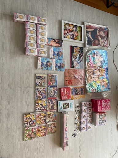アニメグッズ（ラブライブや他CD多数）