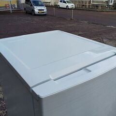 アイリスオーヤマ　IRSN-17A-WE　171L ２ドア冷蔵庫　白木目（中古美品）2021年式