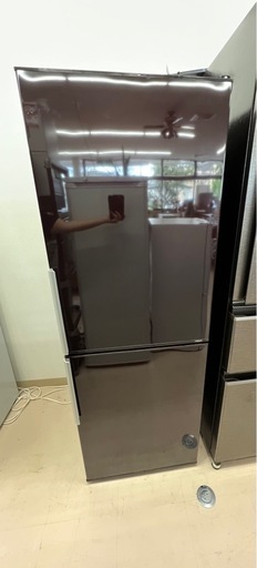 美原店　自動製氷付き　275L 大きめ！　2ドア冷凍冷蔵庫　　AQR-SD28D