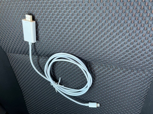 iPhone用HDMI出力ケーブル