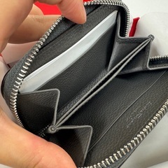 未使用のフェラガモカードケース