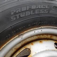 タイタン，ダブルキャブ195-80-15 ２本・155R12 4本！スタッドレス