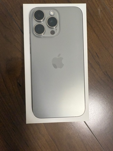 iPhone15ProMax ナチュラルチタニウム　256GB