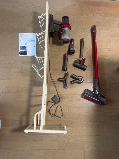 dyson cyclone V10 fluffy+(中古品)