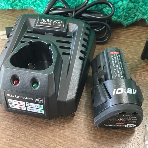 美原店　充電式レシプロソー　T-RS108V バッテリー　充電器付き  DCM  DIY