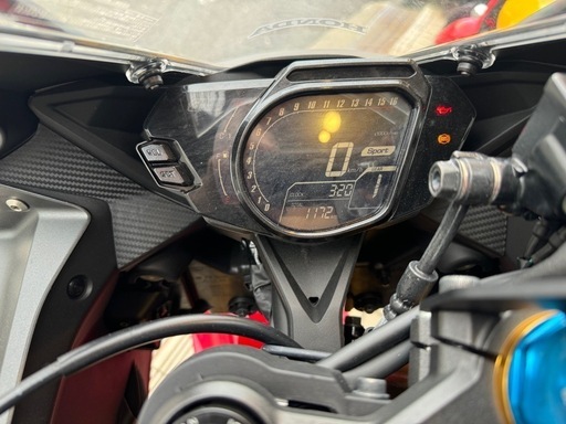 2023年購入　CBR250RR  新車ワンオーナー　自賠10年5月　スペアキー　取説　1180K ホンダ CBR250RR 2023年モデル 1オーナー車｜バイク王