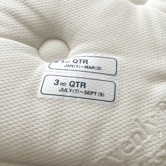 今週まで！②定価50万】シモンズ　ダブルサイズ　ベッド　マットレスセット　脚付き 今週まで！②【定価50万】シモンズ ダブルサイズ ベッド