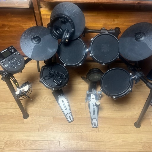 値下げ交渉あり！ALESIS  NITRO  MESH  KIT 電子ドラム