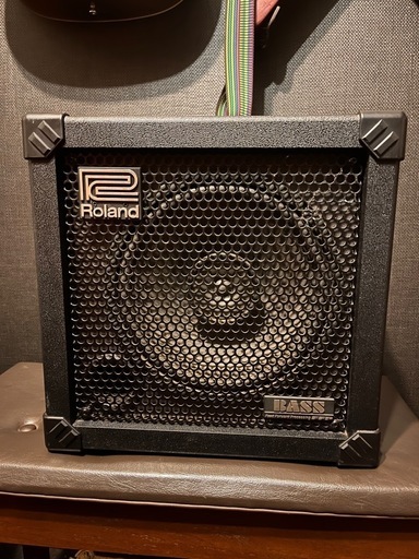 ROLAND  CUBE-30BASSアンプ
