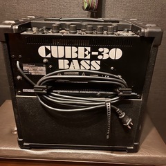 ‼️値下げ‼️しましたROLAND  CUBE-30BASSアンプ